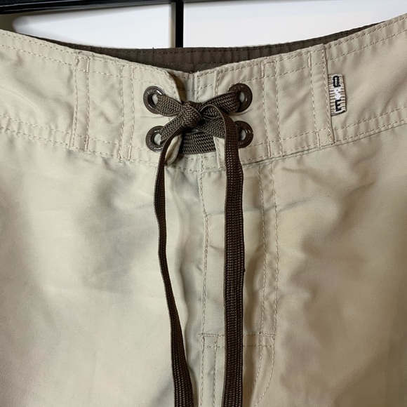 Men’s Quiksilver Edition Board Shorts - Picture 2 of 11